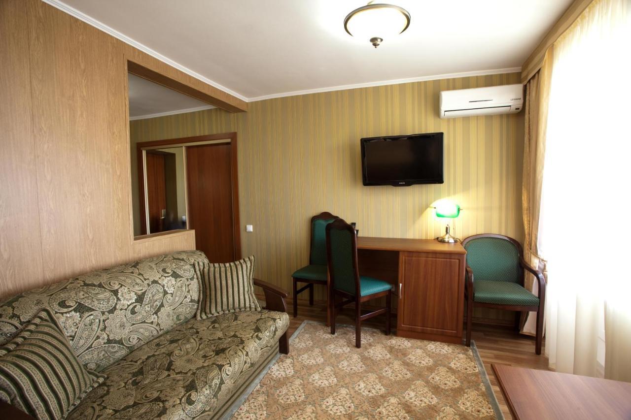 Hotel Novorossiysk Exterior photo